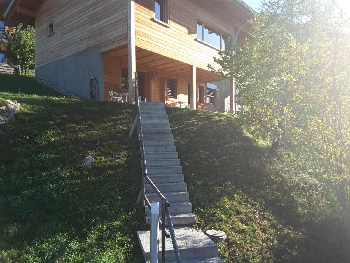 Bed and Breakfast Chalet Tzarbonire Chalais Екстер'єр фото